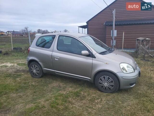 Серый Тойота Ярис, объемом двигателя 1 л и пробегом 223 тыс. км за 3000 $, фото 4 на Automoto.ua