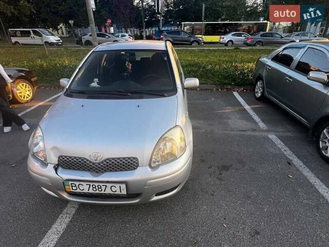 Серый Тойота Ярис, объемом двигателя 1 л и пробегом 271 тыс. км за 3950 $, фото 14 на Automoto.ua