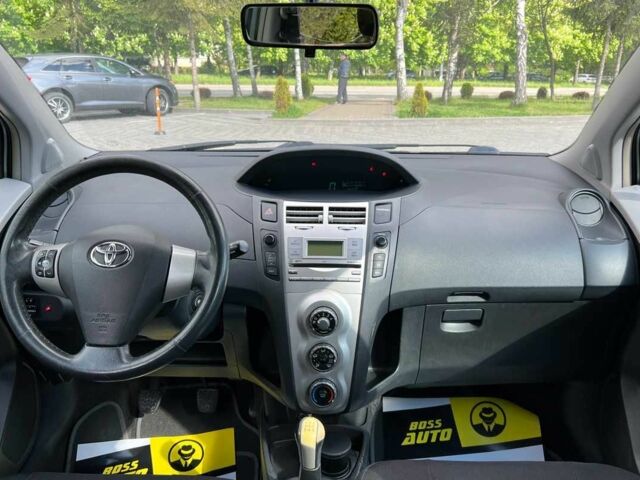 Тойота Ярис 2006 в Львове на Automoto.ua Серый Тойота Ярис, объемом двигателя 1.3 л и пробегом 140 тыс. км за 5650 $, фото 10 на Automoto.ua