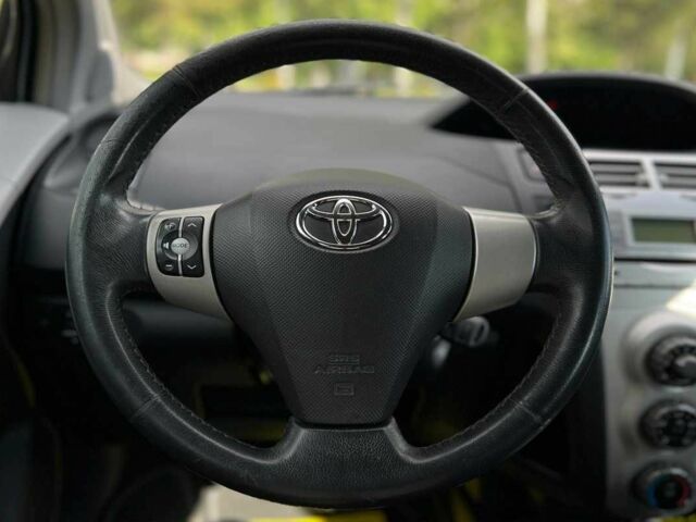 Тойота Ярис 2006 в Львове на Automoto.ua Серый Тойота Ярис, объемом двигателя 1.3 л и пробегом 140 тыс. км за 5650 $, фото 17 на Automoto.ua