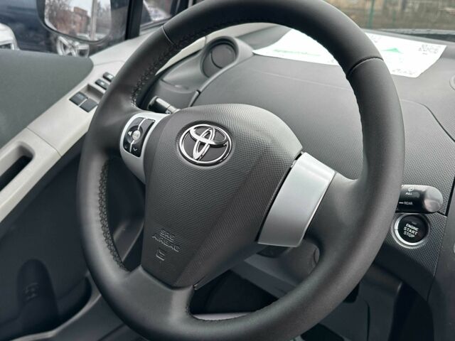 Серый Тойота Ярис, объемом двигателя 1.3 л и пробегом 178 тыс. км за 5800 $, фото 9 на Automoto.ua