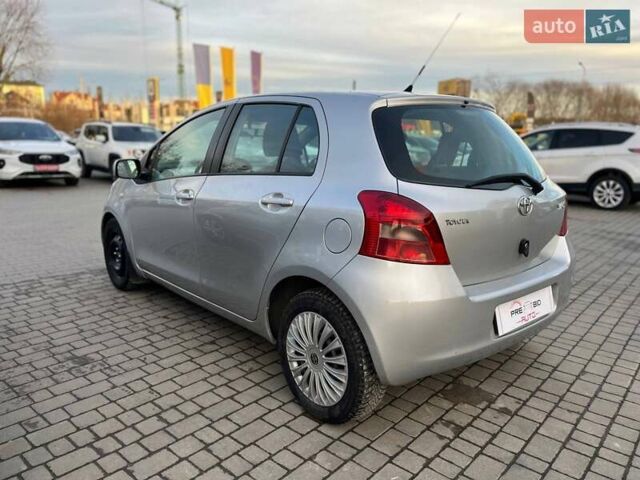 Серый Тойота Ярис, объемом двигателя 1.3 л и пробегом 161 тыс. км за 5700 $, фото 6 на Automoto.ua