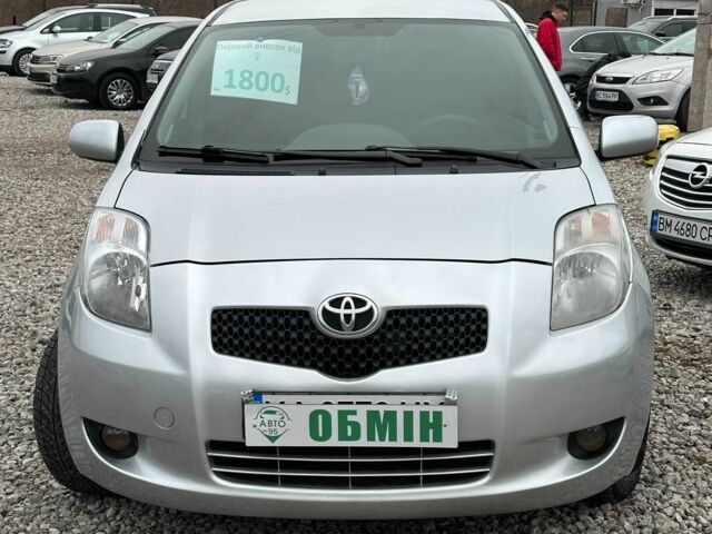 Серый Тойота Ярис, объемом двигателя 1.3 л и пробегом 178 тыс. км за 5800 $, фото 1 на Automoto.ua