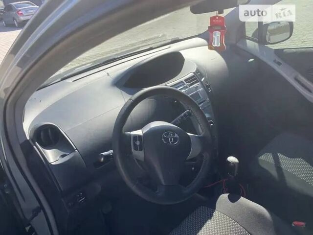 Серый Тойота Ярис, объемом двигателя 1 л и пробегом 0 тыс. км за 4650 $, фото 9 на Automoto.ua