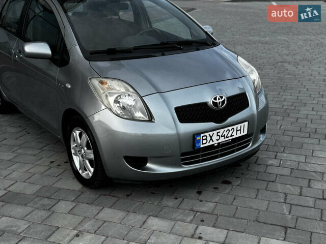 Сірий Тойота Яріс, об'ємом двигуна 1.4 л та пробігом 234 тис. км за 5700 $, фото 5 на Automoto.ua