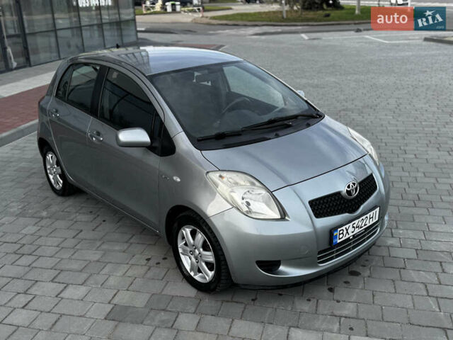 Сірий Тойота Яріс, об'ємом двигуна 1.4 л та пробігом 234 тис. км за 5700 $, фото 7 на Automoto.ua