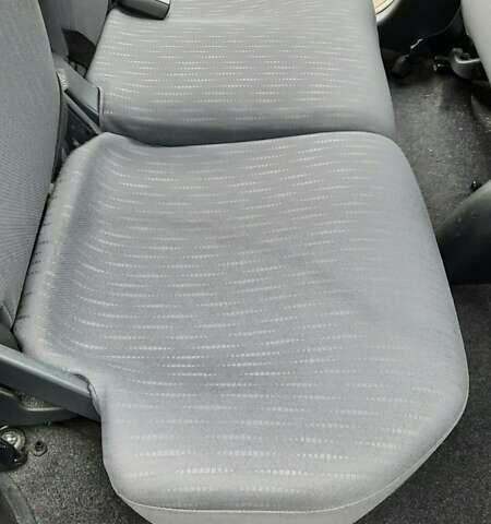 Сірий Тойота Яріс, об'ємом двигуна 1.3 л та пробігом 169 тис. км за 6200 $, фото 18 на Automoto.ua