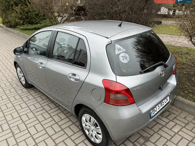 Сірий Тойота Яріс, об'ємом двигуна 1.4 л та пробігом 290 тис. км за 5999 $, фото 15 на Automoto.ua