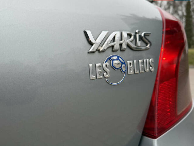 Сірий Тойота Яріс, об'ємом двигуна 1.4 л та пробігом 290 тис. км за 5999 $, фото 57 на Automoto.ua