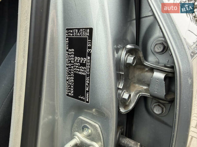 Сірий Тойота Яріс, об'ємом двигуна 1.4 л та пробігом 290 тис. км за 5999 $, фото 49 на Automoto.ua