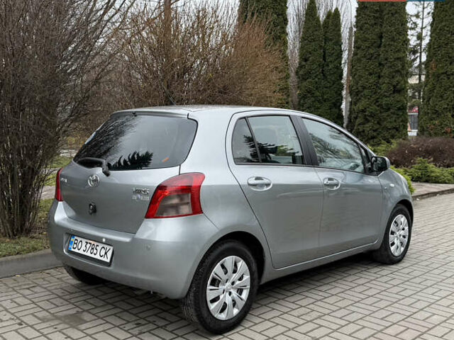 Сірий Тойота Яріс, об'ємом двигуна 1.4 л та пробігом 290 тис. км за 5999 $, фото 26 на Automoto.ua