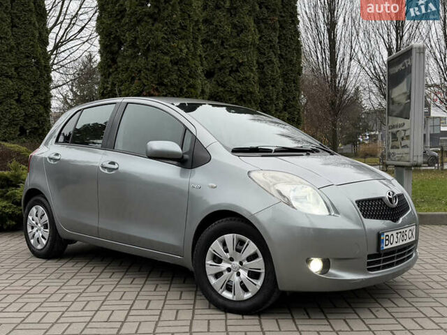 Сірий Тойота Яріс, об'ємом двигуна 1.4 л та пробігом 290 тис. км за 5999 $, фото 1 на Automoto.ua