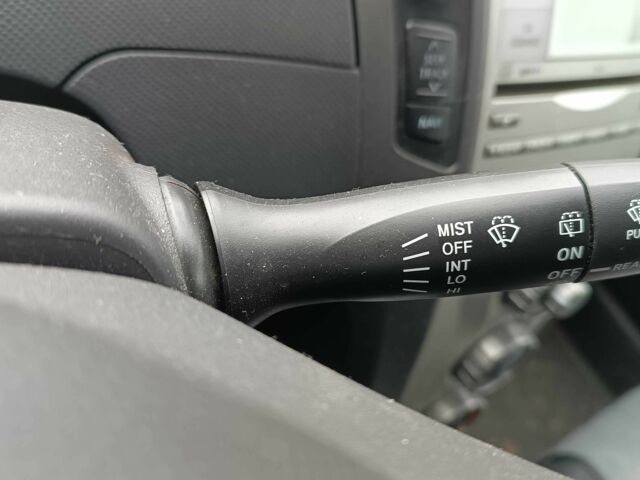 Серый Тойота Ярис, объемом двигателя 1.3 л и пробегом 172 тыс. км за 6200 $, фото 15 на Automoto.ua