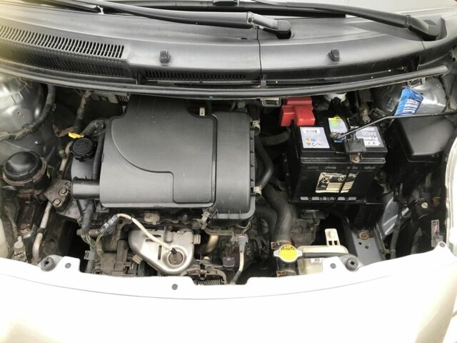 Сірий Тойота Яріс, об'ємом двигуна 1 л та пробігом 185 тис. км за 3950 $, фото 8 на Automoto.ua