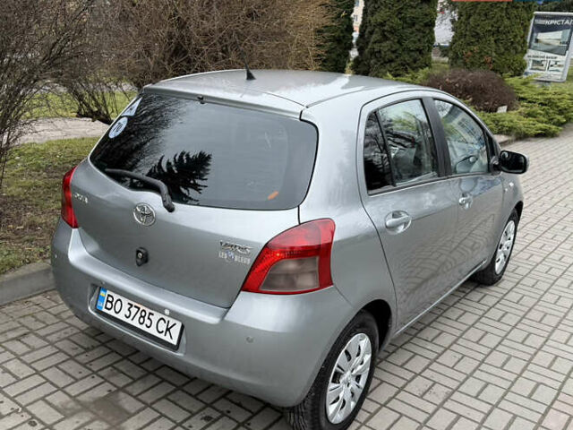 Сірий Тойота Яріс, об'ємом двигуна 1.4 л та пробігом 290 тис. км за 5999 $, фото 28 на Automoto.ua