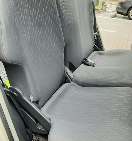 Сірий Тойота Яріс, об'ємом двигуна 1.3 л та пробігом 169 тис. км за 6200 $, фото 19 на Automoto.ua