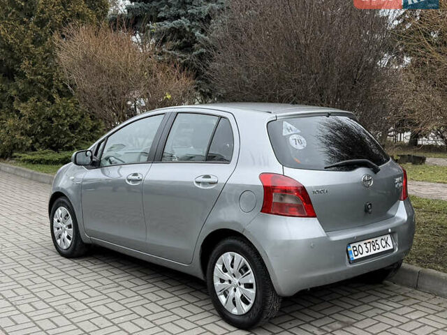 Сірий Тойота Яріс, об'ємом двигуна 1.4 л та пробігом 290 тис. км за 5999 $, фото 11 на Automoto.ua