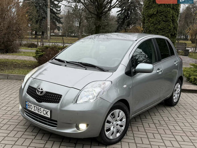 Сірий Тойота Яріс, об'ємом двигуна 1.4 л та пробігом 290 тис. км за 5999 $, фото 2 на Automoto.ua