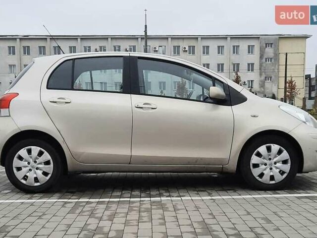 Сірий Тойота Яріс, об'ємом двигуна 1.3 л та пробігом 169 тис. км за 6200 $, фото 4 на Automoto.ua