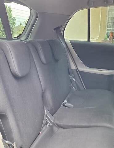 Тойота Яріс 2009 у Тернополі на Automoto.ua Сірий Тойота Яріс, об'ємом двигуна 1.4 л та пробігом 277 тис. км за 5700 $, фото 18 на Automoto.ua