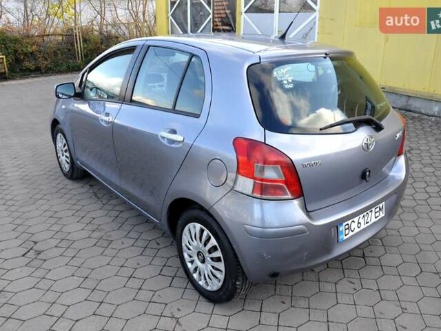 Серый Тойота Ярис, объемом двигателя 1 л и пробегом 166 тыс. км за 4400 $, фото 10 на Automoto.ua