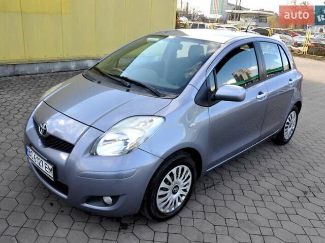 Серый Тойота Ярис, объемом двигателя 1 л и пробегом 166 тыс. км за 4400 $, фото 13 на Automoto.ua