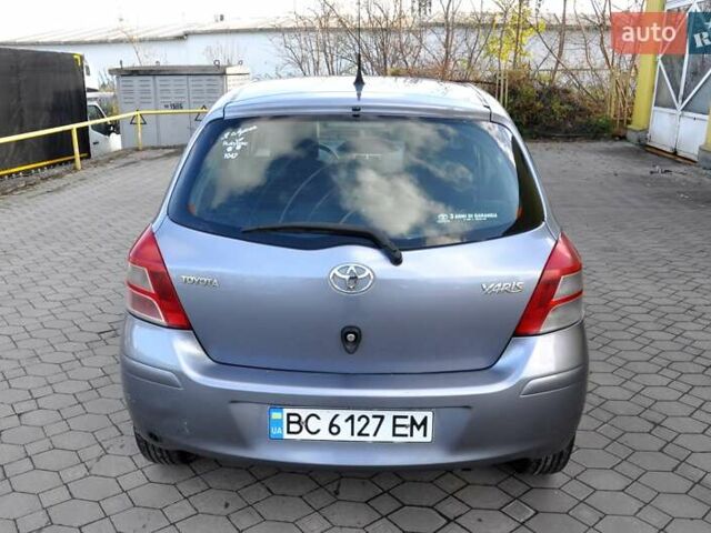 Серый Тойота Ярис, объемом двигателя 1 л и пробегом 166 тыс. км за 4400 $, фото 8 на Automoto.ua