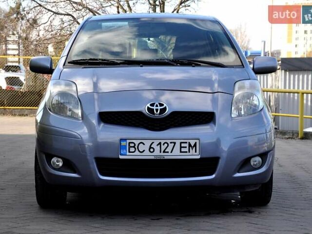 Серый Тойота Ярис, объемом двигателя 1 л и пробегом 166 тыс. км за 4400 $, фото 29 на Automoto.ua