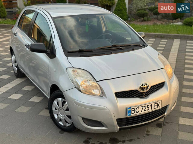 Серый Тойота Ярис, объемом двигателя 1 л и пробегом 230 тыс. км за 2999 $, фото 15 на Automoto.ua