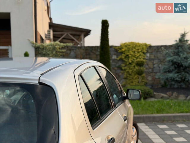 Серый Тойота Ярис, объемом двигателя 1 л и пробегом 230 тыс. км за 2999 $, фото 50 на Automoto.ua