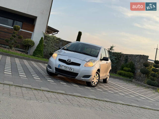 Серый Тойота Ярис, объемом двигателя 1 л и пробегом 230 тыс. км за 2999 $, фото 25 на Automoto.ua