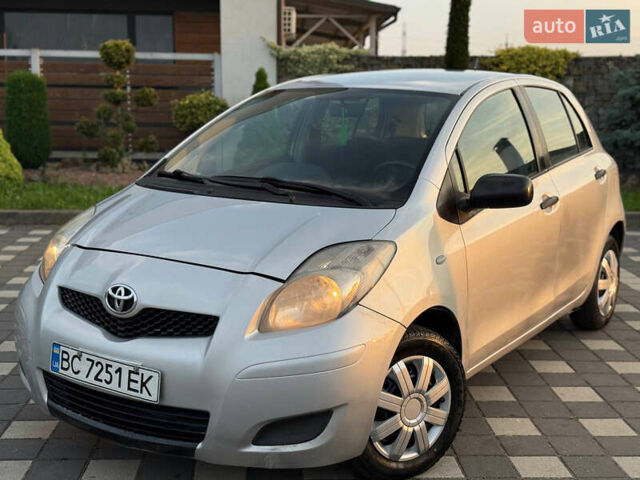 Серый Тойота Ярис, объемом двигателя 1 л и пробегом 230 тыс. км за 2999 $, фото 32 на Automoto.ua