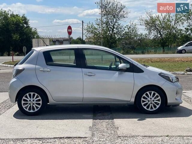 Серый Тойота Ярис, объемом двигателя 1.5 л и пробегом 175 тыс. км за 10650 $, фото 9 на Automoto.ua