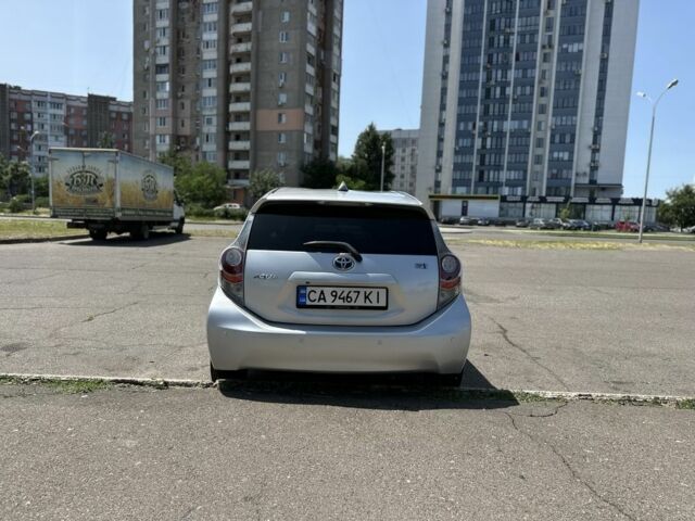 Серый Тойота Ярис, объемом двигателя 1.5 л и пробегом 166 тыс. км за 9700 $, фото 2 на Automoto.ua