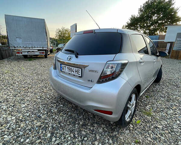 Серый Тойота Ярис, объемом двигателя 1.5 л и пробегом 140 тыс. км за 11000 $, фото 7 на Automoto.ua