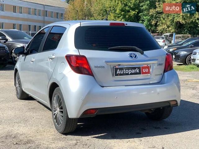 Серый Тойота Ярис, объемом двигателя 1.5 л и пробегом 221 тыс. км за 11390 $, фото 6 на Automoto.ua