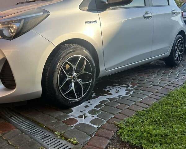 Серый Тойота Ярис, объемом двигателя 1.5 л и пробегом 89 тыс. км за 14499 $, фото 11 на Automoto.ua