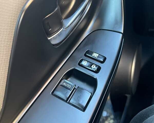 Серый Тойота Ярис, объемом двигателя 1.5 л и пробегом 89 тыс. км за 14499 $, фото 5 на Automoto.ua