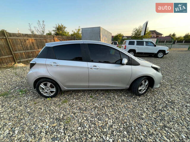 Серый Тойота Ярис, объемом двигателя 1.5 л и пробегом 140 тыс. км за 11000 $, фото 6 на Automoto.ua