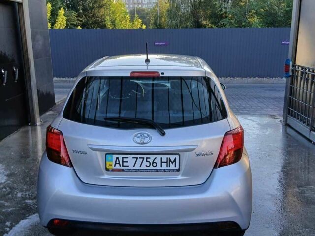 Серый Тойота Ярис, объемом двигателя 1.3 л и пробегом 32 тыс. км за 11700 $, фото 7 на Automoto.ua