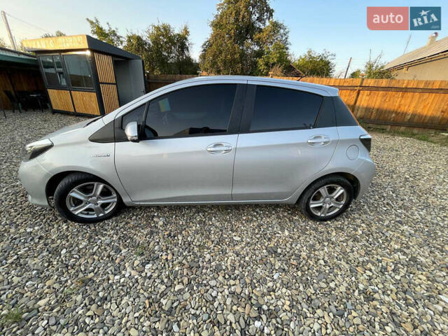 Серый Тойота Ярис, объемом двигателя 1.5 л и пробегом 140 тыс. км за 11000 $, фото 9 на Automoto.ua