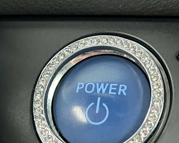 Серый Тойота Ярис, объемом двигателя 1.5 л и пробегом 140 тыс. км за 11500 $, фото 20 на Automoto.ua