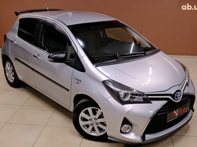 Серый Тойота Ярис, объемом двигателя 1.5 л и пробегом 148 тыс. км за 11900 $, фото 2 на Automoto.ua