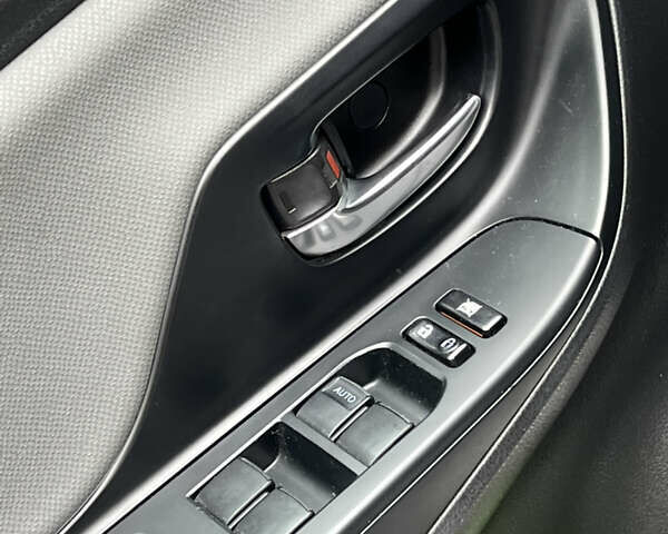 Серый Тойота Ярис, объемом двигателя 1.5 л и пробегом 140 тыс. км за 11500 $, фото 17 на Automoto.ua