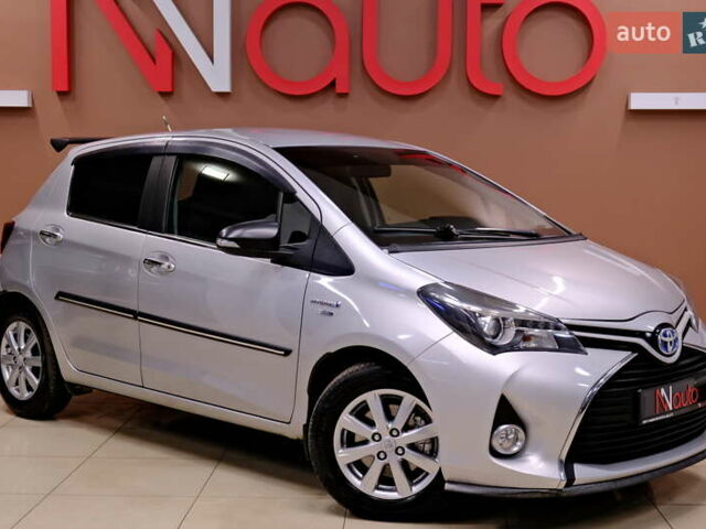 Сірий Тойота Яріс, об'ємом двигуна 1.5 л та пробігом 148 тис. км за 11900 $, фото 4 на Automoto.ua