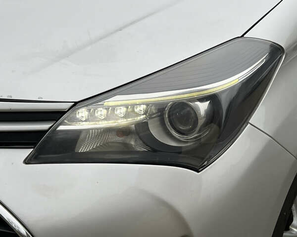 Серый Тойота Ярис, объемом двигателя 1.5 л и пробегом 140 тыс. км за 11500 $, фото 8 на Automoto.ua