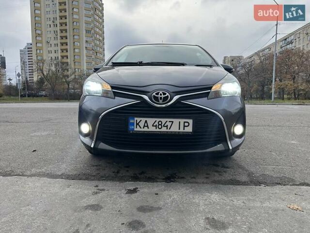 Серый Тойота Ярис, объемом двигателя 1.33 л и пробегом 166 тыс. км за 10500 $, фото 12 на Automoto.ua