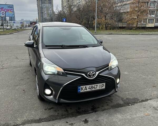 Серый Тойота Ярис, объемом двигателя 1.33 л и пробегом 166 тыс. км за 10500 $, фото 15 на Automoto.ua