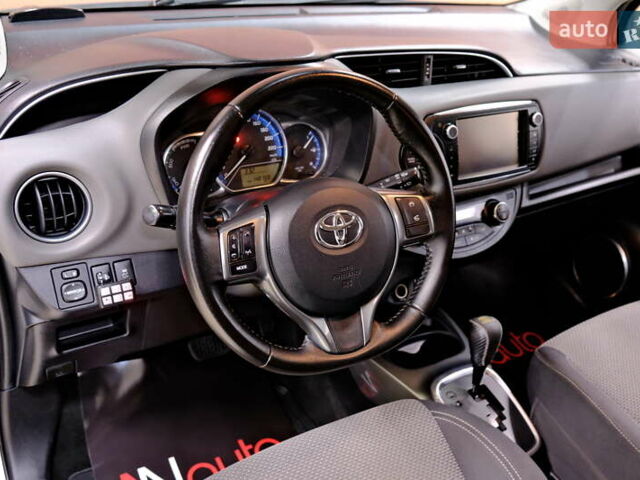 Сірий Тойота Яріс, об'ємом двигуна 1.5 л та пробігом 148 тис. км за 11900 $, фото 28 на Automoto.ua