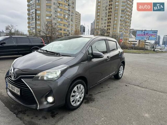 Серый Тойота Ярис, объемом двигателя 1.33 л и пробегом 166 тыс. км за 10500 $, фото 8 на Automoto.ua
